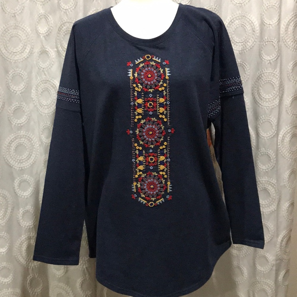 NWT Ruff Hewn Embroidered Shirttail Sweatshirt